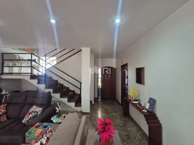 Sobrado com 3 Quartos à venda, 271m² no Jardim Botânico, Araraquara
