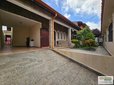 Casa com 3 Quartos à venda, 188m² no Balneário Stella Maris, Peruíbe
