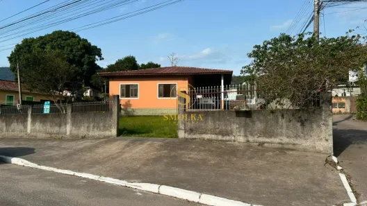 Casa com 3 Quartos para alugar, 80m² no Ratones, Florianópolis
