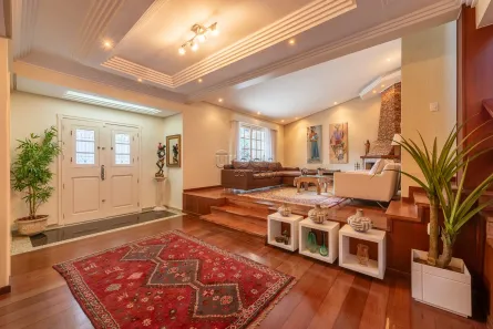 Casa com 3 Quartos à venda, 328m² no Chácara das Pedras, Porto Alegre