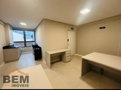 Sala Comercial para alugar, 30m² no Centro, Itajaí