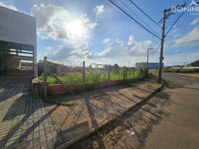à venda, 505m² no Loteamento Residencial Jardim dos Pinheiros, Americana