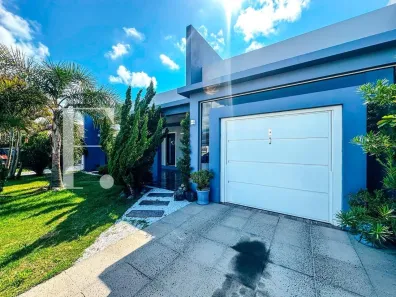 Casa com 3 Quartos à venda, 220m² no XANGRI-LÁ, Xangri-lá