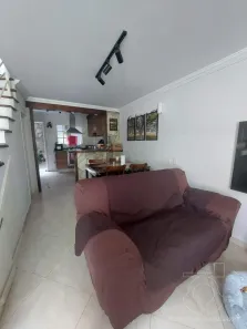 Casa de Condomínio com 2 Quartos à venda, 72m² no Jardim Guerreiro, Cotia