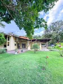 Casa com 4 Quartos à venda, 375m² no Jardim Vitória, Cuiabá