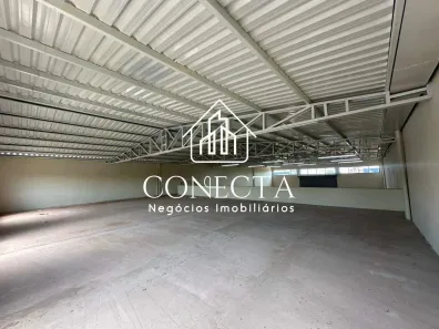 Galpão/Depósito/Armazém para alugar, 640m² no Novo Mundo, Uberlândia