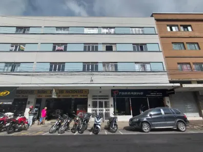 Apartamento com 2 Quartos para alugar, 72m² no Centro, Juiz de Fora