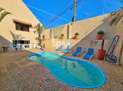 Sobrado com 4 Quartos para alugar, 160m² no Casa Branca, Itapema