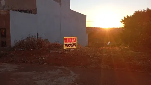 Lote/Terreno à venda, 300m² no Residencial Itatiaia, Anápolis