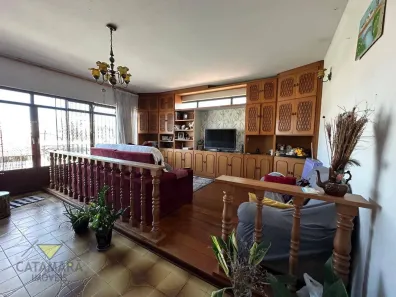 Sobrado com 7 Quartos à venda, 300m² no Vila Mogilar, Mogi das Cruzes