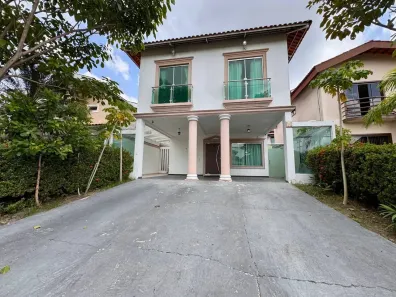 Casa de Condomínio com 5 Quartos à venda, 255m² no Flores, Manaus