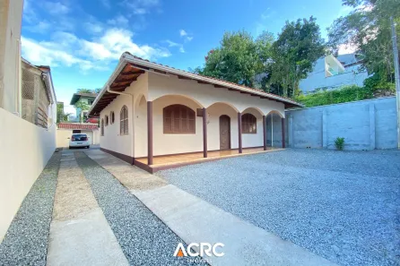 Casa com 3 Quartos à venda, 144m² no Boa Vista, Blumenau