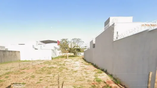 Lote/Terreno à venda, 401m² no Jardim Karaíba, Uberlândia