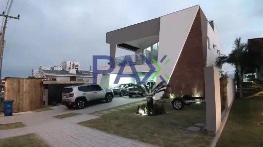 Casa de Condomínio com 3 Quartos para alugar, 310m² no Pedra Branca, Palhoça
