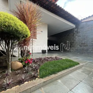 Casa com 3 Quartos à venda, 262m² no Caiçaras, Belo Horizonte