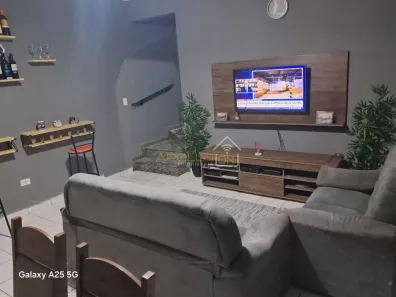 Sobrado com 3 Quartos à venda, 136m² no Vila Valença, São Vicente