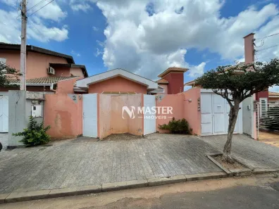 Imóvel Comercial para alugar, 330m² no Senador Salgado Filho, Marília
