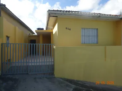 Casa com 2 Quartos para alugar, 68m² no Vila Alzira, Santo André