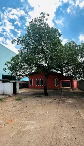 Casa com 3 Quartos para alugar, 481m² no Setor Criméia Oeste, Goiânia