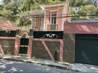 Casa com 3 Quartos para alugar, 163m² no Centro, Petrópolis