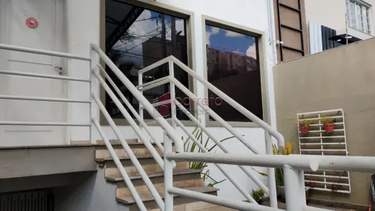 Ponto Comercial para alugar, 222m² no Vila Vianelo, Jundiaí