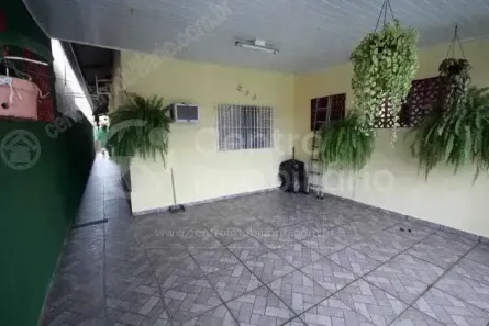 Casa com 2 Quartos à venda, 85m² no Jardim Brasil, Peruíbe