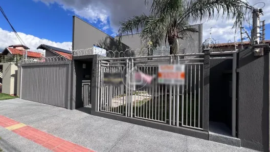 Sobrado com 4 Quartos à venda, 260m² no Carandá Bosque, Campo Grande