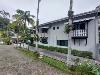 Casa com 7 Quartos para alugar, 270m² no Carvoeira, Florianópolis