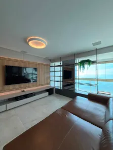 Apartamento com 3 Quartos para alugar, 160m² no Centro, Balneário Camboriú