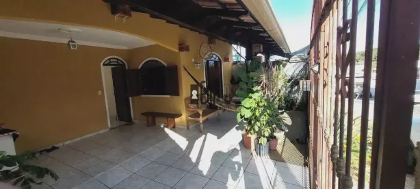 Casa com 3 Quartos à venda, 261m² no Parque Independência, Juiz de Fora