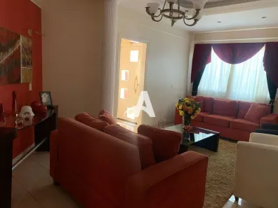 Casa com 4 Quartos para alugar, 370m² no Umuarama, Uberlândia