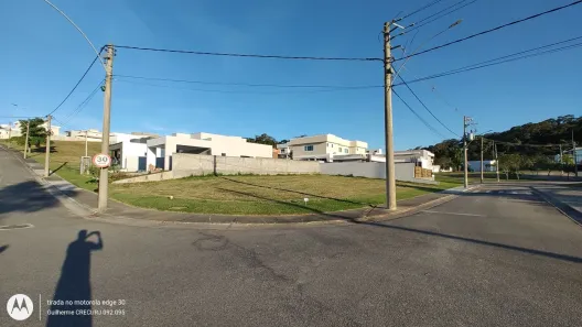 Lote/Terreno à venda, 611m² no Extensão do Bosque, Rio das Ostras