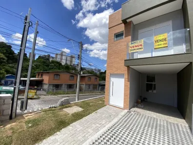 Sobrado com 3 Quartos à venda, 94m² no Cristo Redentor, Caxias do Sul
