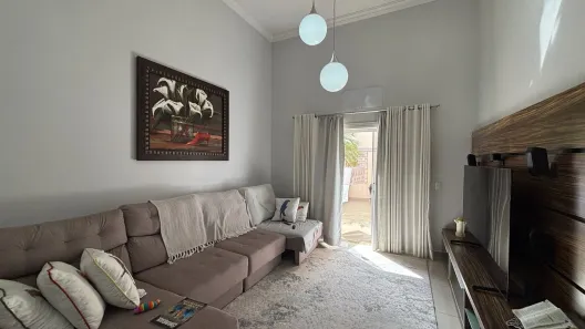 Casa com 3 Quartos à venda, 180m² no Parque Jamaica, Londrina