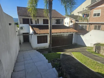 Casa com 3 Quartos à venda, 417m² no Ipanema, Porto Alegre