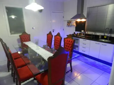 Sobrado com 3 Quartos à venda, 230m² no Vila Invernada, São Paulo