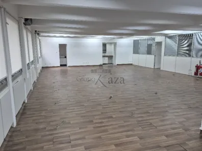 Prédio Comercial para alugar, 220m² no Cerqueira César, São Paulo