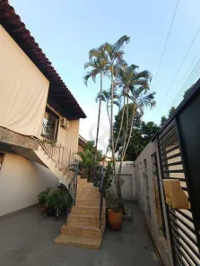 Sobrado com 3 Quartos à venda, 200m² no Jardim Alvorada, Londrina