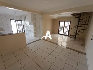 Casa com 4 Quartos para alugar, 270m² no Cidade Jardim, Uberlândia