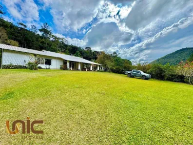 Casa de Condomínio com 4 Quartos à venda, 337m² no Vale Feliz, Teresópolis
