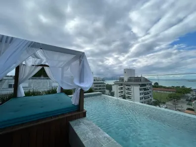 Apartamento com 3 Quartos para alugar, 115m² no Jurerê, Florianópolis