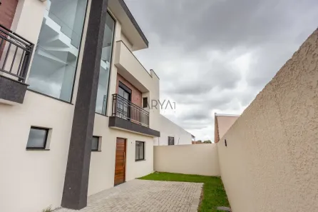 Casa de Condomínio com 3 Quartos à venda, 139m² no Uberaba, Curitiba