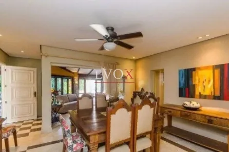 Casa com 4 Quartos à venda, 250m² no Petrópolis, Porto Alegre