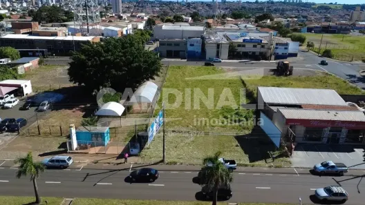 Lote/Terreno à venda, 1440m² no Vila Lutfalla, São Carlos