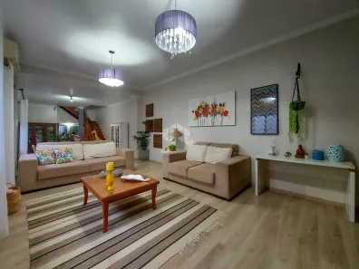 Casa com 5 Quartos à venda, 250m² no Higienópolis, Porto Alegre