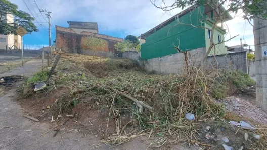 Lote/Terreno à venda, 335m² no Parque Independência, Juiz de Fora