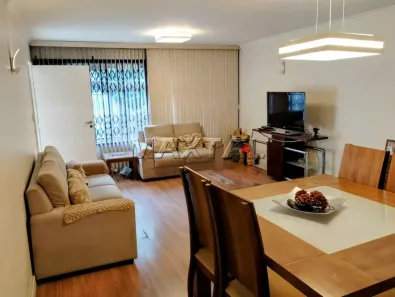 Casa com 4 Quartos à venda, 190m² no Vila Paiva, São Paulo