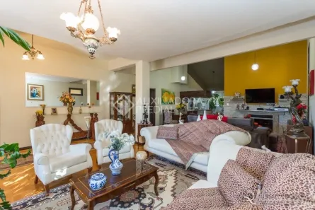 Sobrado com 3 Quartos à venda, 294m² no Nonoai, Porto Alegre