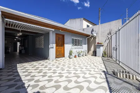 Casa com 2 Quartos à venda, 114m² no Novo Mundo, Curitiba