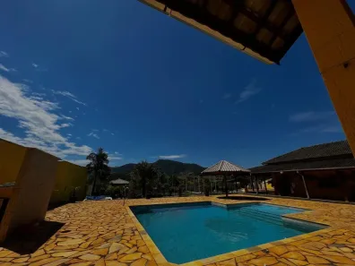 Fazenda/Sítio com 4 Quartos à venda, 300m² no Área Rural de Pouso Alegre, Pouso Alegre